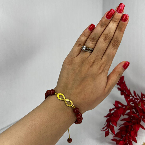 دستبند عقیق سرخ باپلاک بینهایت 0013